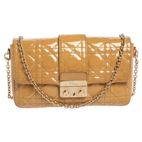miss dior promenade clutch price